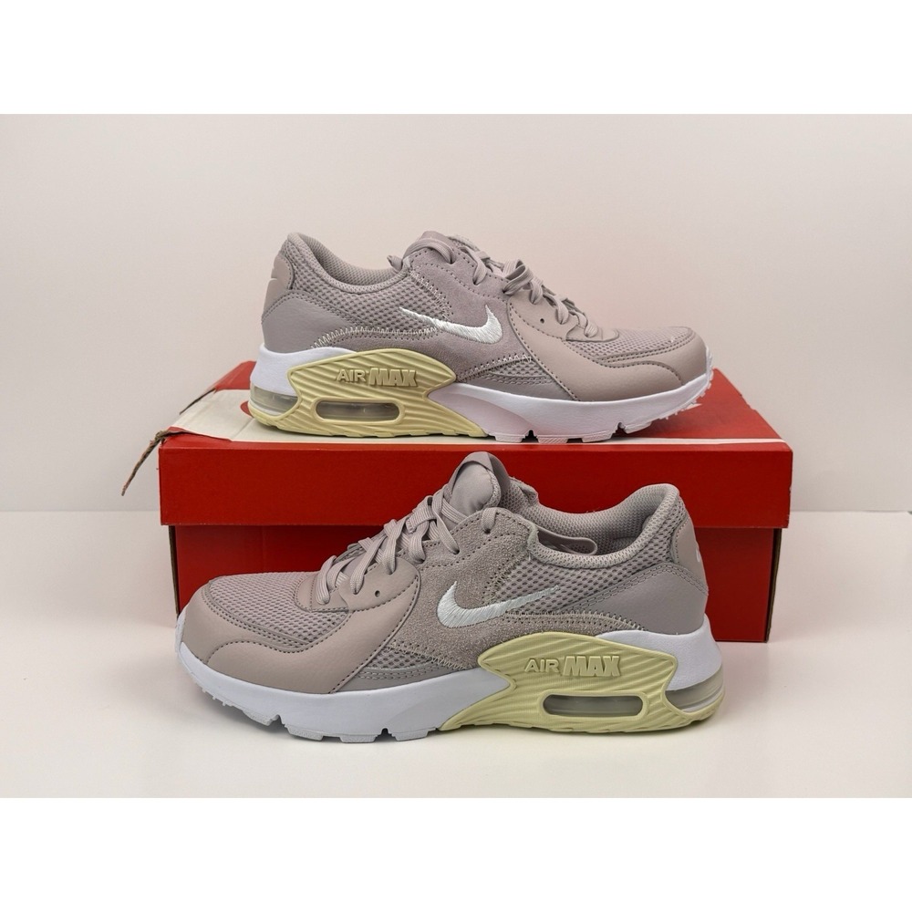 Nike Air Max Excee Sneakers Women's Size 7 Platinum Violet/White CD5432-010